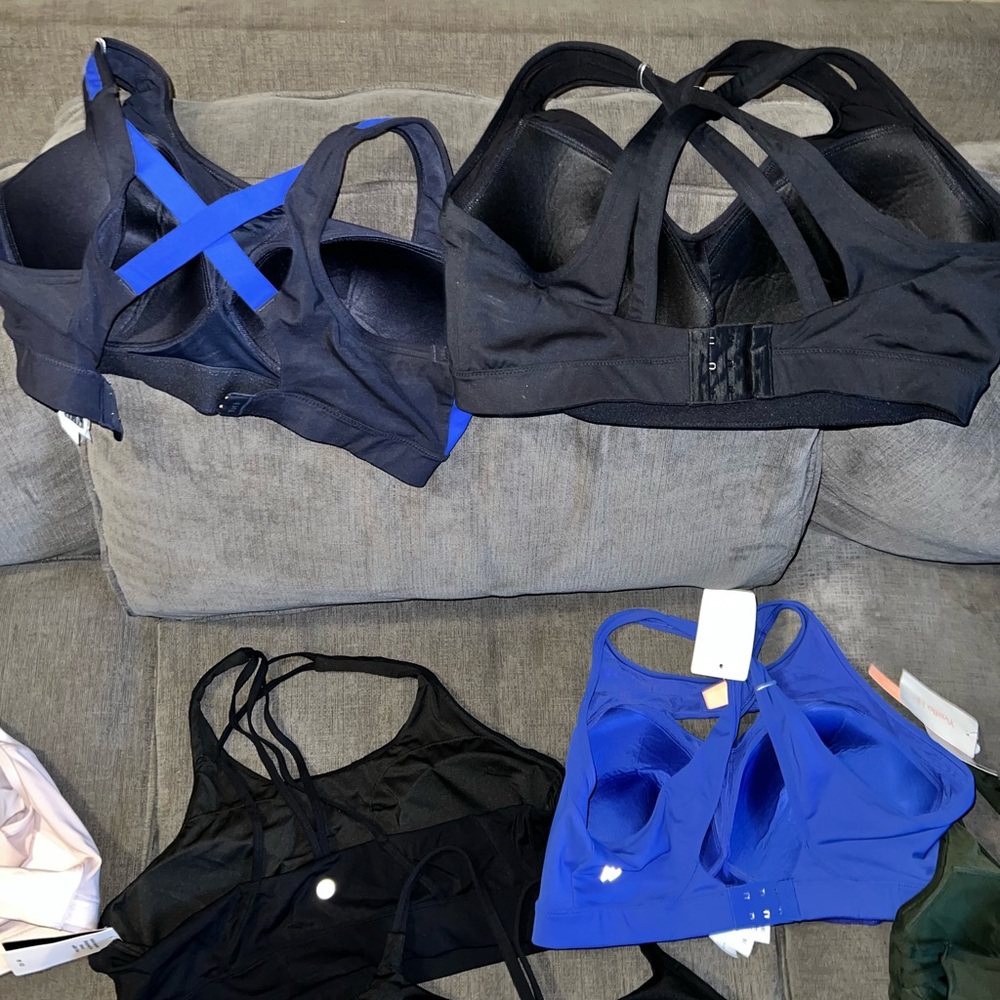 Sports Bras - Picture 8 of 9